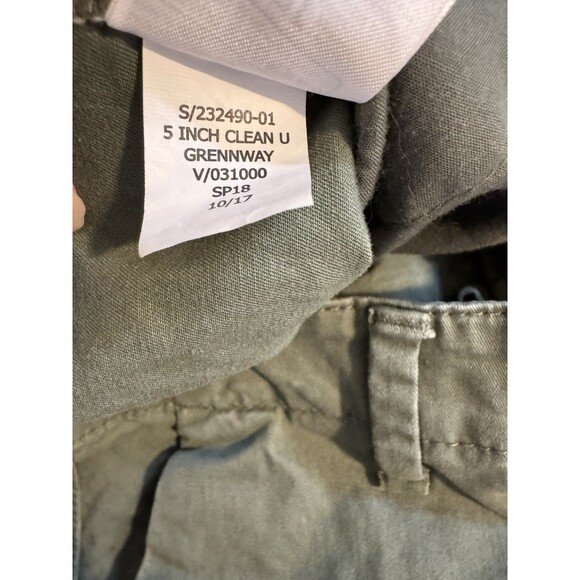GAP Women’s 5" Khaki Chinos Shorts Size 8 Army green Stretch Preppy Vacation EUC - Picture 5 of 8